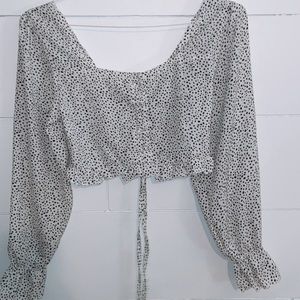 Long sleeve crop top